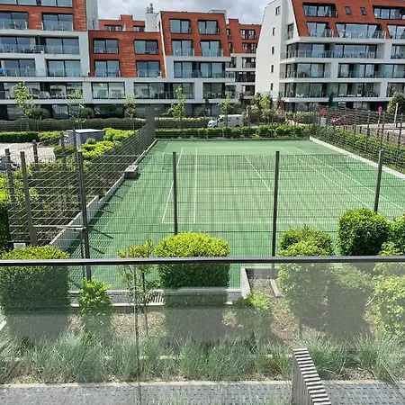 Rustig Gelegen Met Zwembad Op Wandelafstand Zeedijk En Jachthaven. Casa de Férias *